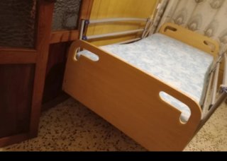 Cama articulada eléctrica con mando