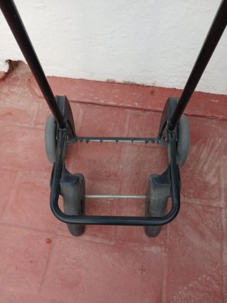 Soporte carro 4 ruedas plegable