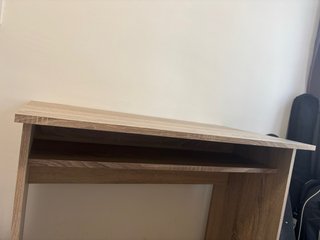 Escritorio de madera color beige/marrón