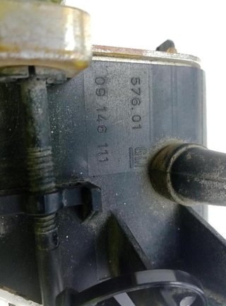 20487744 faro antiniebla del izq opel omega b v94