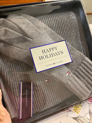 Tommy Hilfiger Conjunto de Bufanda y Guantes