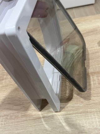 Puerta para gato transparente y blanca