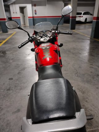 Honda CBR 125 del año 2005, con 17.590 km.