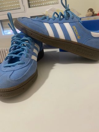 Adidas Spezial zapatillas azul y blanco