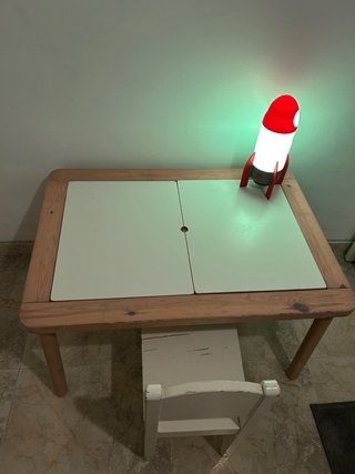 Mesa infantil IKEA madera