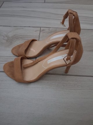 Sandalias de tacón beige/marrón