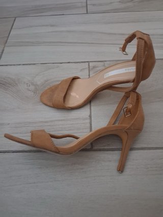 Sandalias de tacón beige/marrón