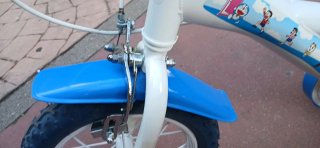 Bicicleta infantil Doraemon con ruedines