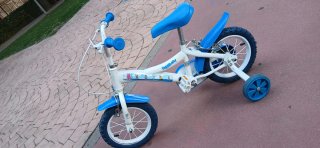 Bicicleta infantil Doraemon con ruedines