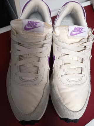 Zapatillas Nike Blanco y Morado