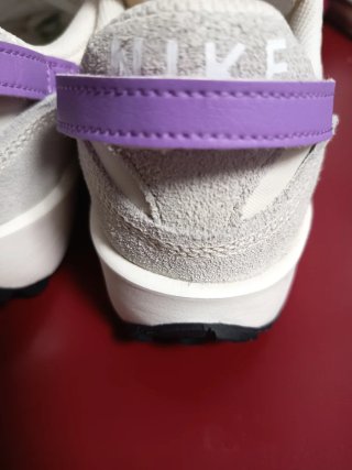 Zapatillas Nike Blanco y Morado