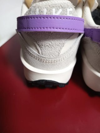 Zapatillas Nike Blanco y Morado