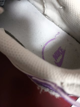 Zapatillas Nike Blanco y Morado