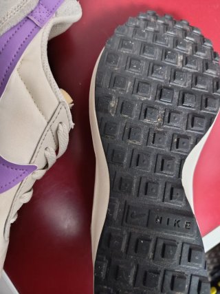 Zapatillas Nike Blanco y Morado