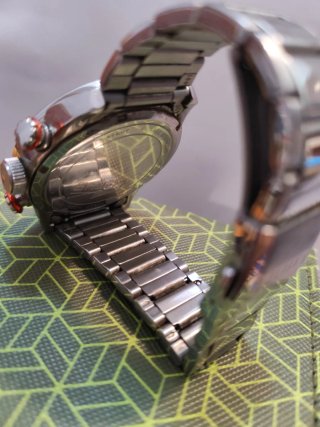 Reloj Lotus