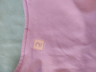 Crop top lila Decathlon talla S