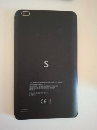 Tablet Android de 8” con teclado y funda