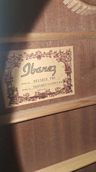 Marca: Ibanez guitarra electro acustica