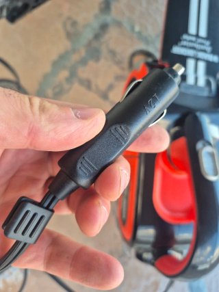 Aspirador Coche Black & Decker Pivot Auto