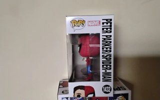 Funko Pop! Marvel Peter Parker/Spider-Man 1432
