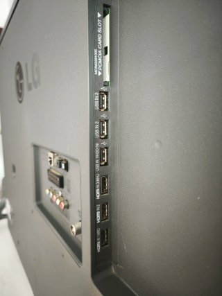 Televisor LG 47LB5700