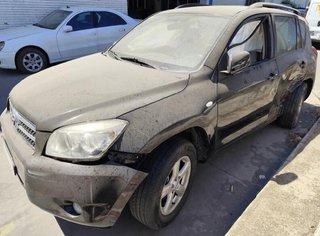 Bandeja toyota 6491042080b0 rav4 2.0 mt awd 233120