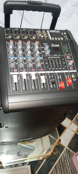 Altavoz i audio mixer