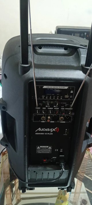 Altavoz i audio mixer