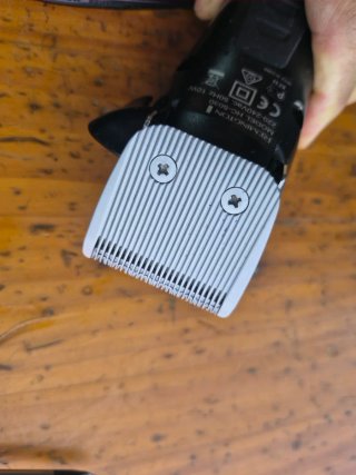 Maquinilla cortapelos.  REMINGTON HC-5030