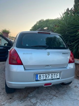 Suzuki Swift 2004