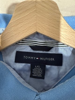Polo Tommy Hilfiger Azul Talla L pero tira para xl