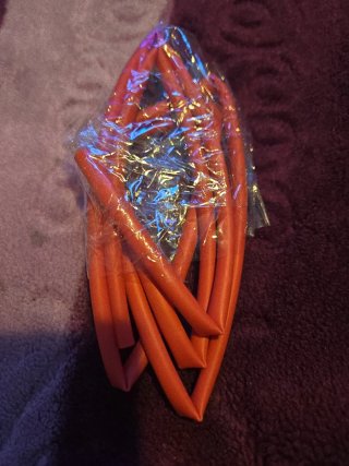 Tubo termorretráctil azul y rojo