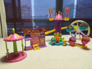Parque de atracciones Pin y Pon con 3 muñecas