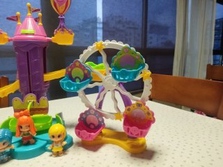 Parque de atracciones Pin y Pon con 3 muñecas