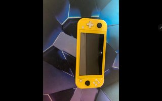 Nintendo Switch Lite Amarilla con Juegos