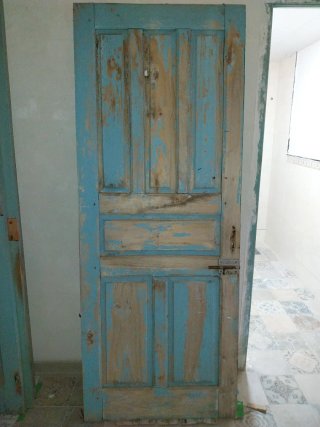 Puerta ínterior antigua