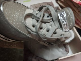 Zapatillas Liu Jo grises y plateadas