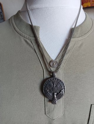 Collar Acero Brújula Vikinga Vegvisir