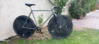 Bicicletas Fixie y paseo.