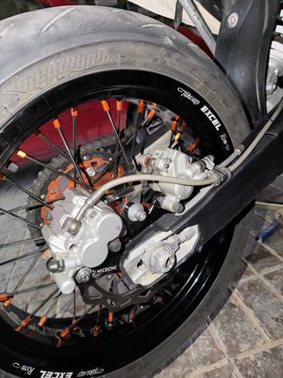 Doble pinza freno trasera supermotard Stunt