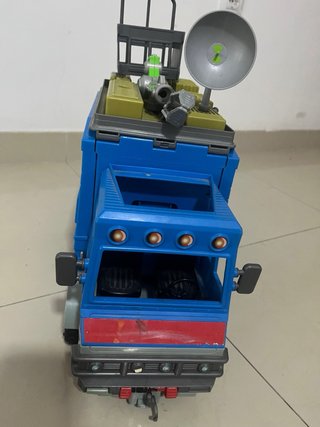 Camión Ben 10 Caravana