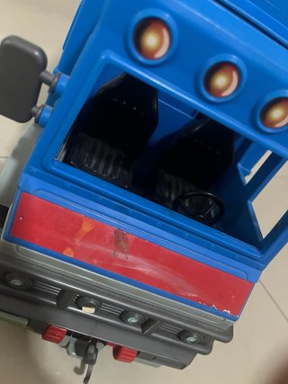Camión Ben 10 Caravana