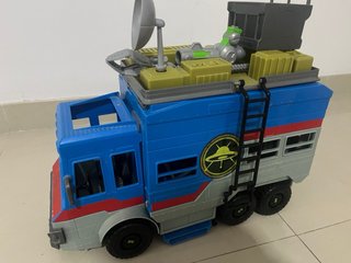 Camión Ben 10 Caravana