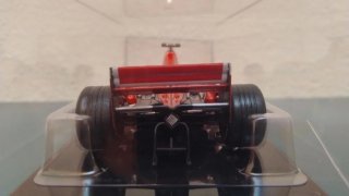 Miniatura Ferrari F300 Schumacher 1998 1/24