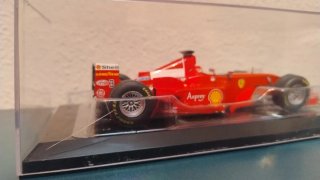 Miniatura Ferrari F300 Schumacher 1998 1/24