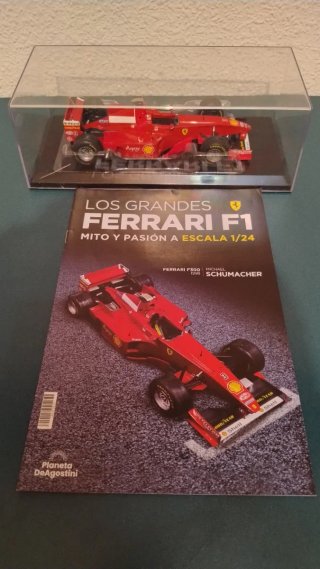 Miniatura Ferrari F300 Schumacher 1998 1/24