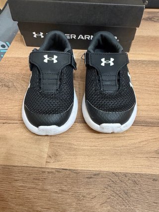 Deportivas Under Armour Talla 25