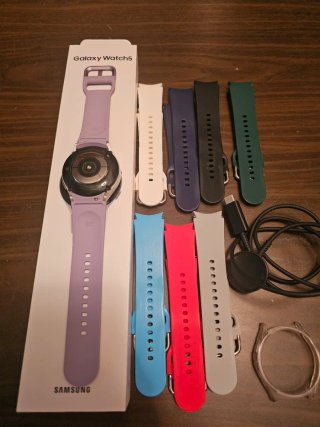 Samsung Galaxy Watch 5 + Correas
