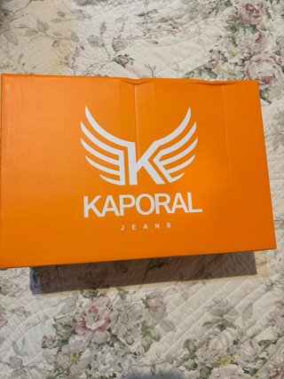 Zapatillas Kaporal Baglia Blancas y Doradas