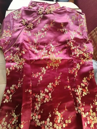 Vestido chino bordado floral